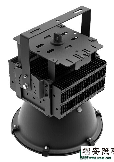 高端SWK205高效LED工礦燈，LED工廠燈廠家直銷，LED節(jié)能燈體育場館